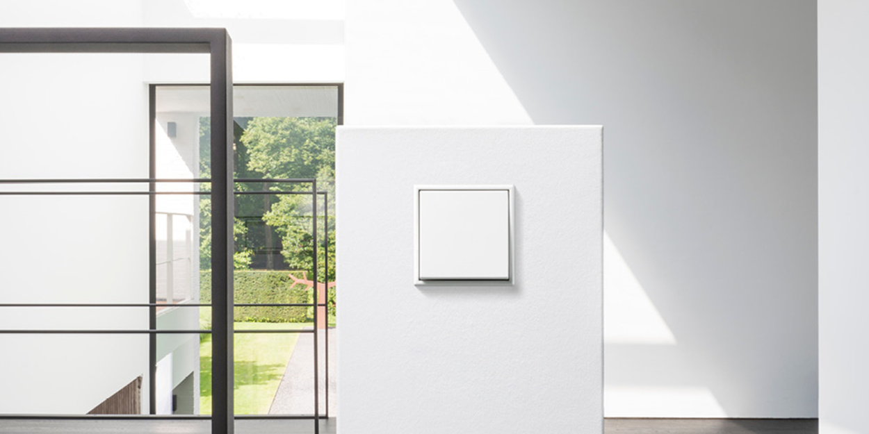 JUNG Schalterprogramme bei Reif Elektroinstallationen in Großen Buseck